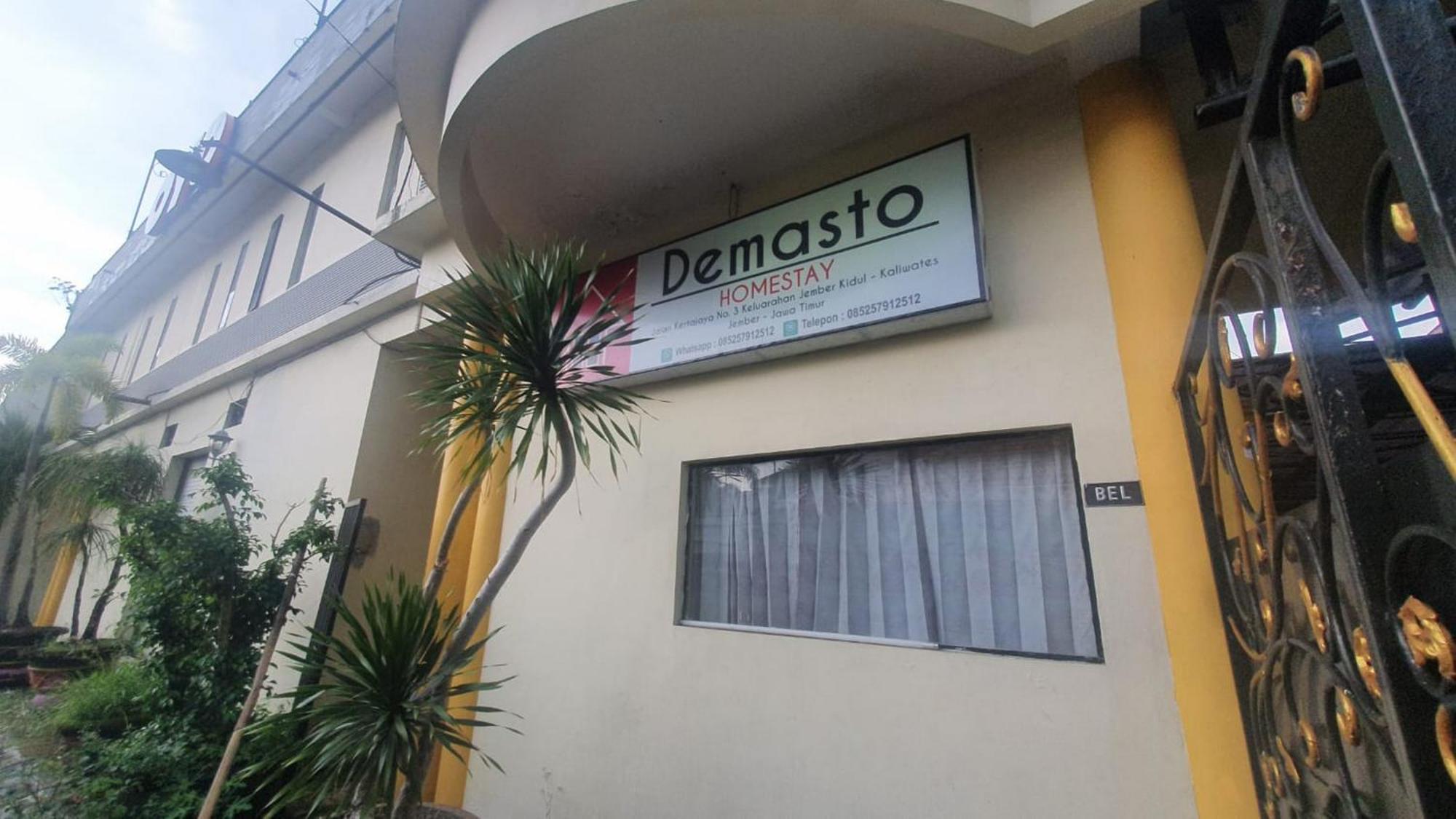 Reddoorz Syariah At Demasto Homestay Jembel Dış mekan fotoğraf